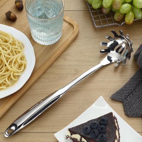 Pleafind stainless steel one-piece construction offers durable, smooth cleaning.