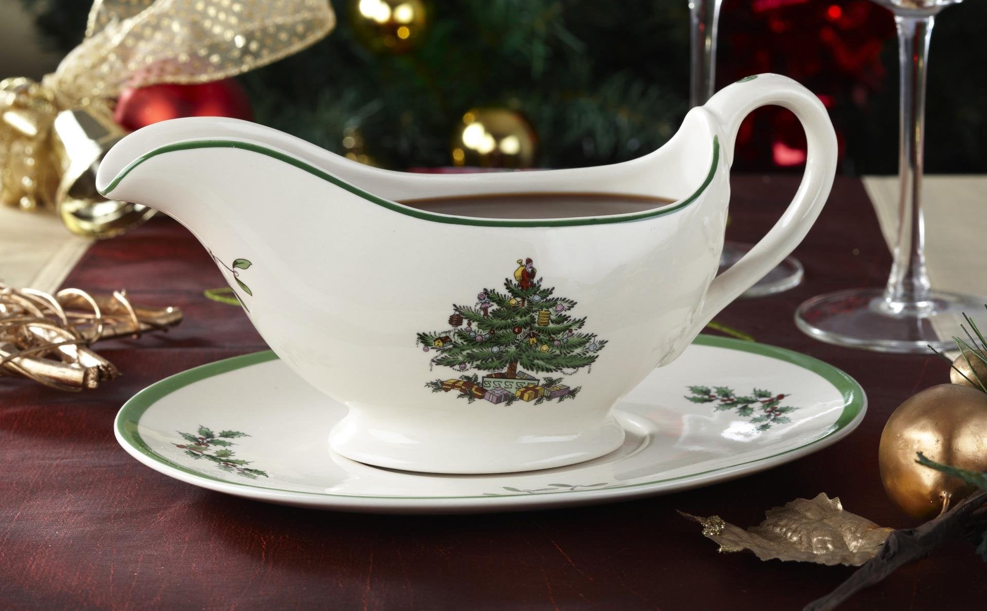 Portmeirion Spode Christmas Tree gravy boat front view ideal for gravies