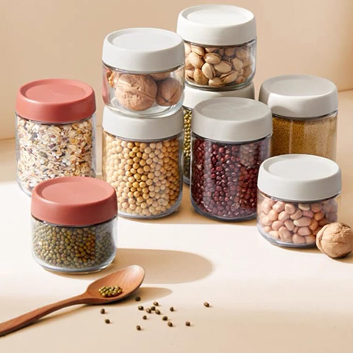 Povinmos wide-mouth jar enabling easy filling and cleaning.