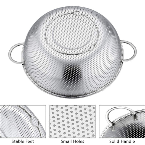 P&P CHEF colander rests on sturdy feet for stable draining