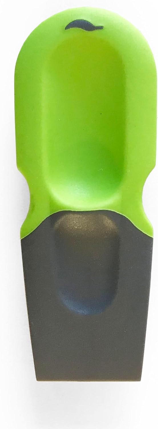 Prepara thumb scraper packshot in green and gray for edge cleaning