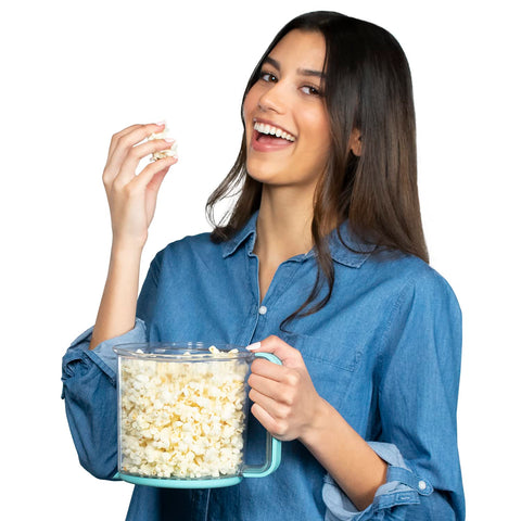 Presto PopLite My Munch vented lid ensures crispy popcorn.