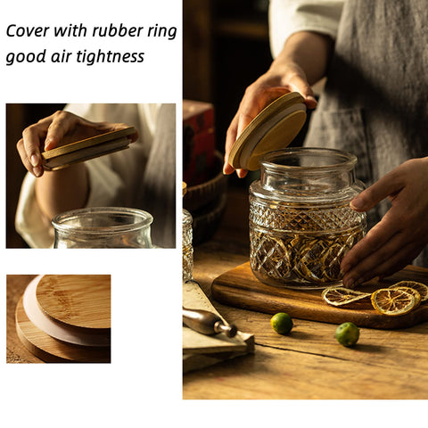 Close-up of Prettidecor bamboo lid showing airtight seal