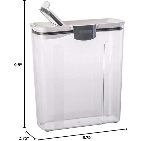 Wide-mouth pour on Progressive ProKeeper makes serving easy.