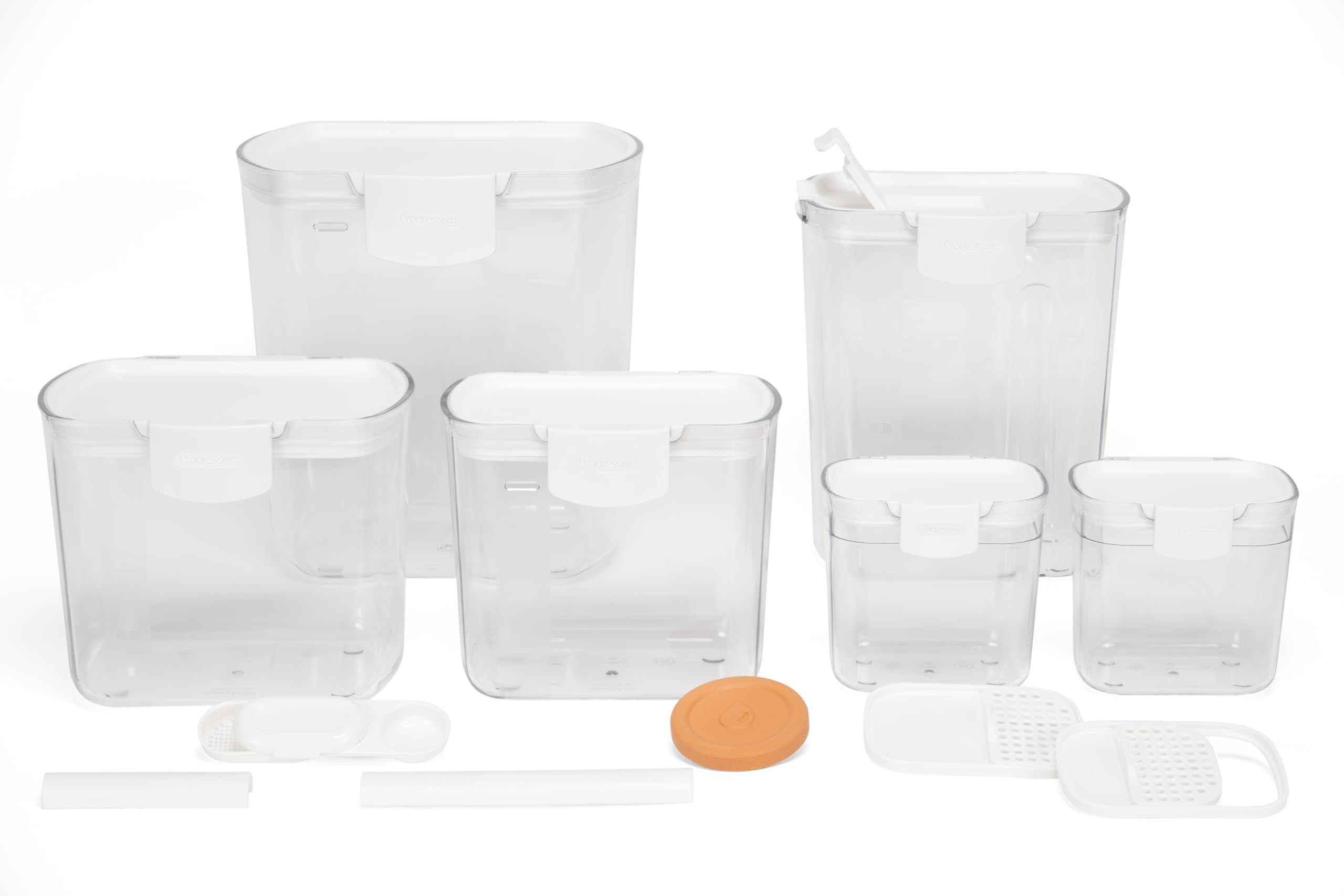 Progressive ProKeeper flour keeper, 4 qt, with leveling bar for precise baking measurements
