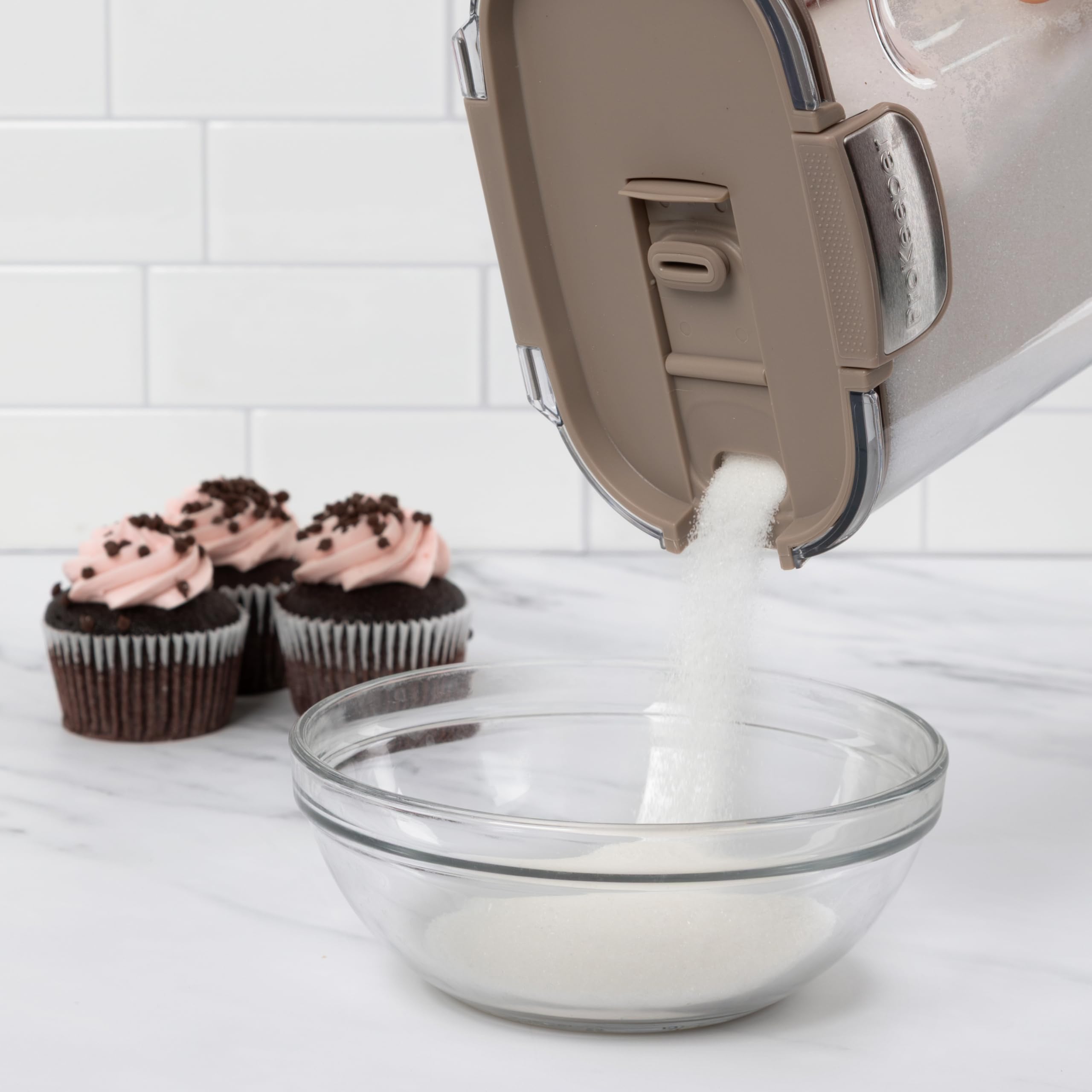 ProKeeper+ Powdered Sugar Keeper with magnetic dusting spoon under lid