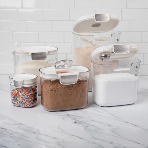 ProKeeper+ Mini Keeper with shaker/leveler for precise seasoning