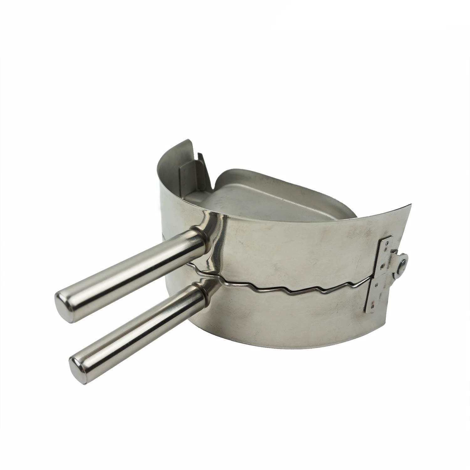 Proshopping stainless steel surface cleans quickly and resists sticking after use.