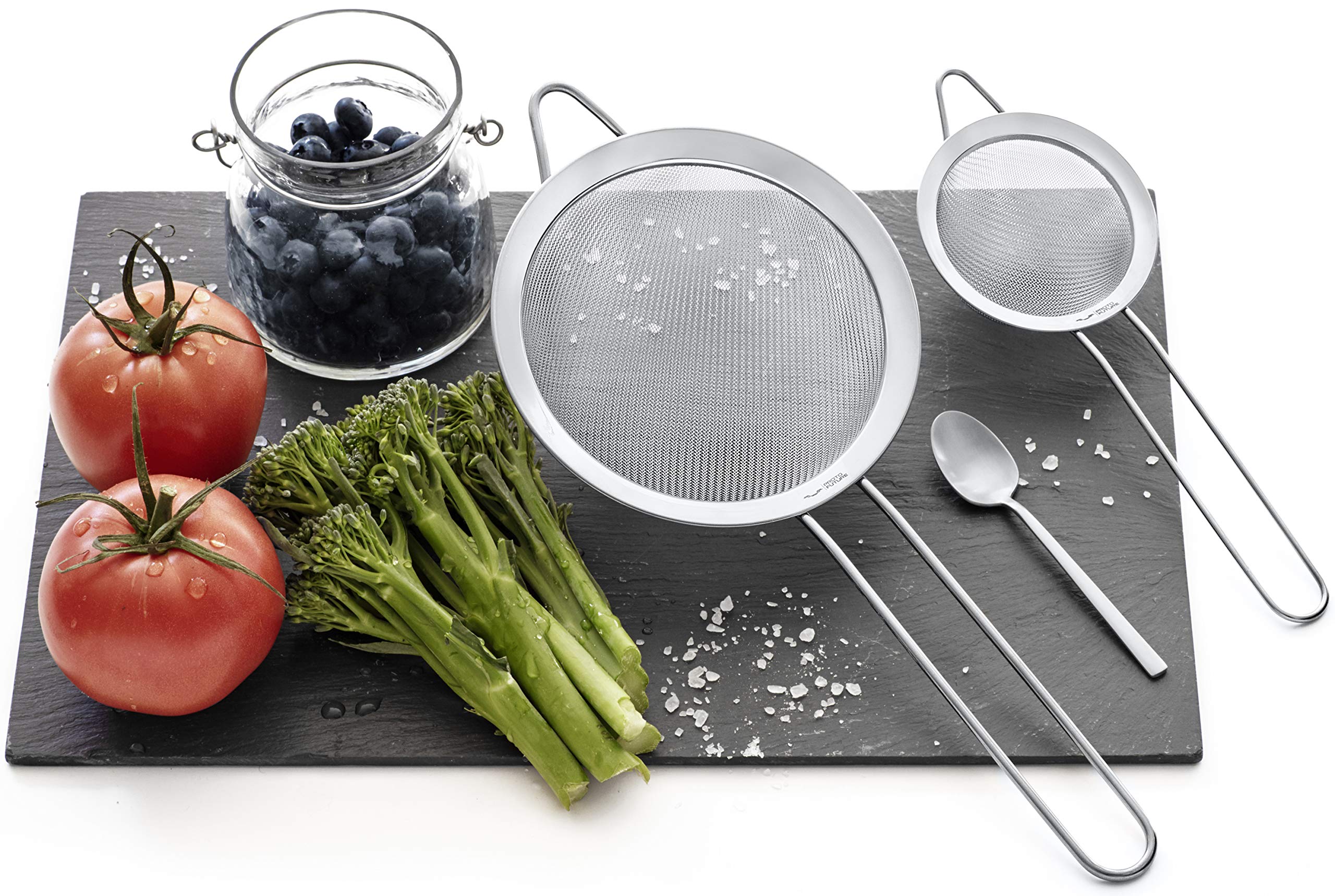 Proto Future strainer with sturdy handle and hanging-friendly design