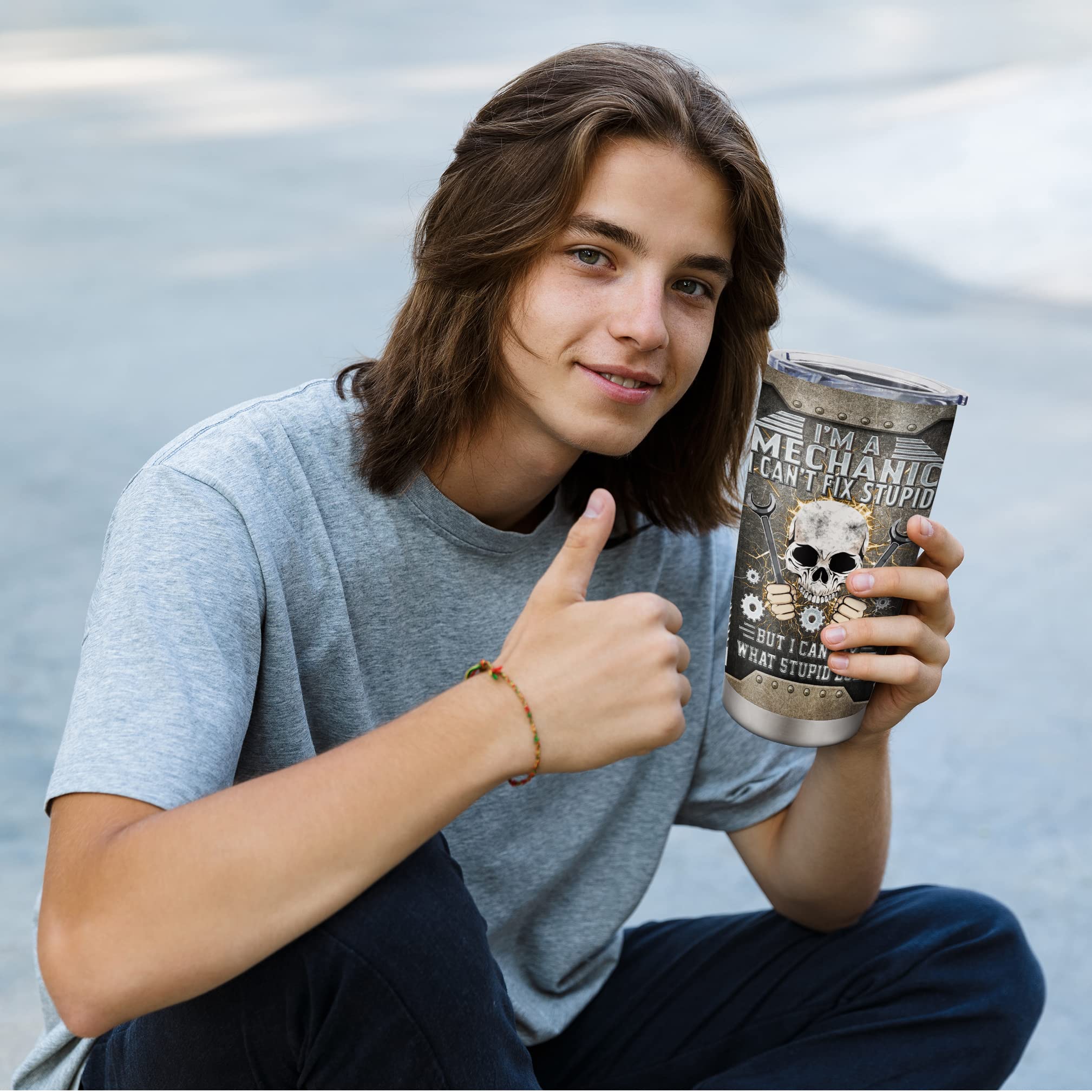 Pudmaple tumbler with leak-proof lid stays secure during work and travel.