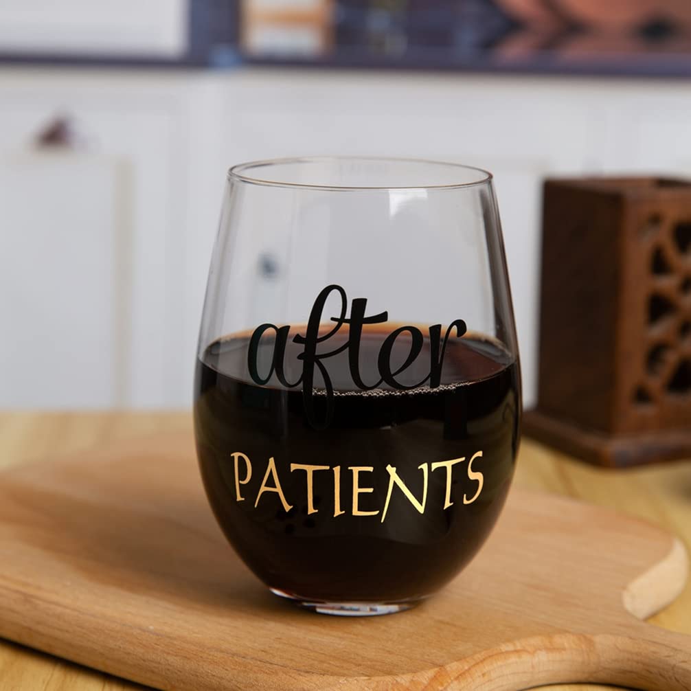 PUGED stemless wine glass close-up reveals clear, elegant glass