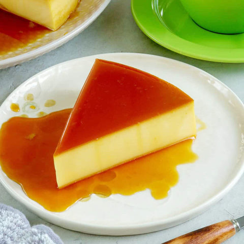 Puluru flan pan lid handles facilitate easy lifting from the Instant Pot.