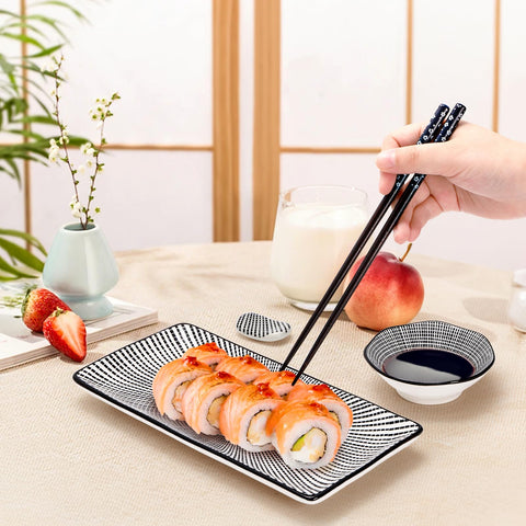 Pumtus black line pattern design enhances contemporary sushi style.