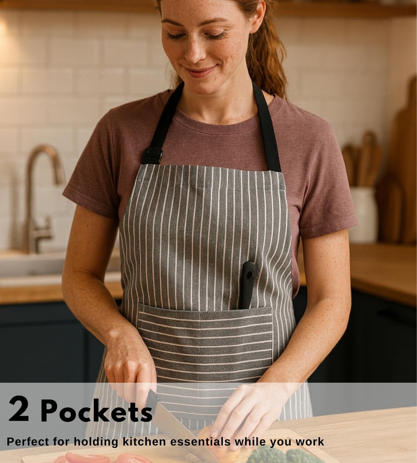 PurpleEssences striped apron pocket detail with two large pockets.