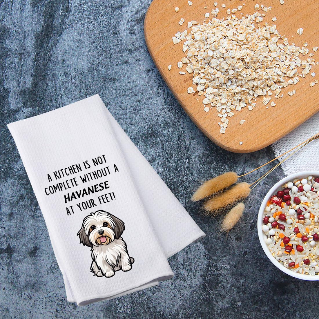 Close-up of PWHAOO Havanese towel waffle texture for durability in busy kitchens.