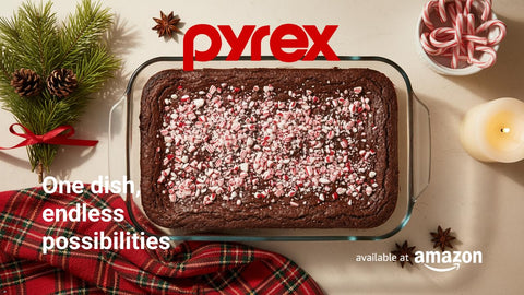 Pyrex 234 4qt dish, open top view, ready for casseroles and roasts.