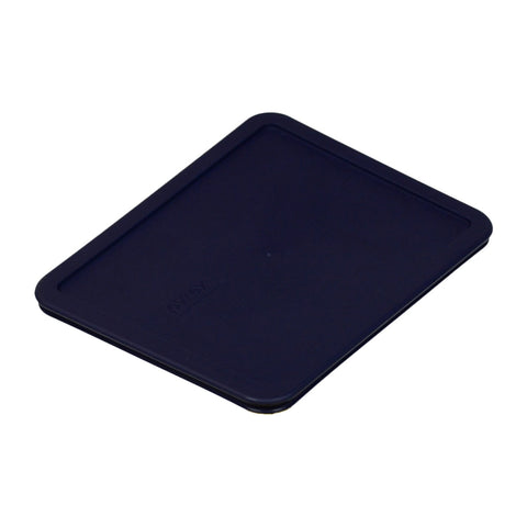 Closeup of Pyrex 7212-PC seal demonstrates leak-resistant design for fridge storage.