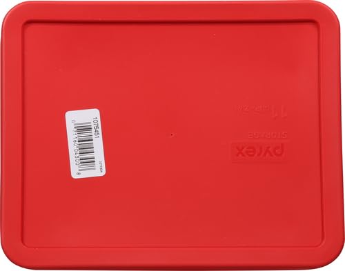 Pyrex Simply Store 11-Cup rectangular dish, clear surface for quick content recognition.
