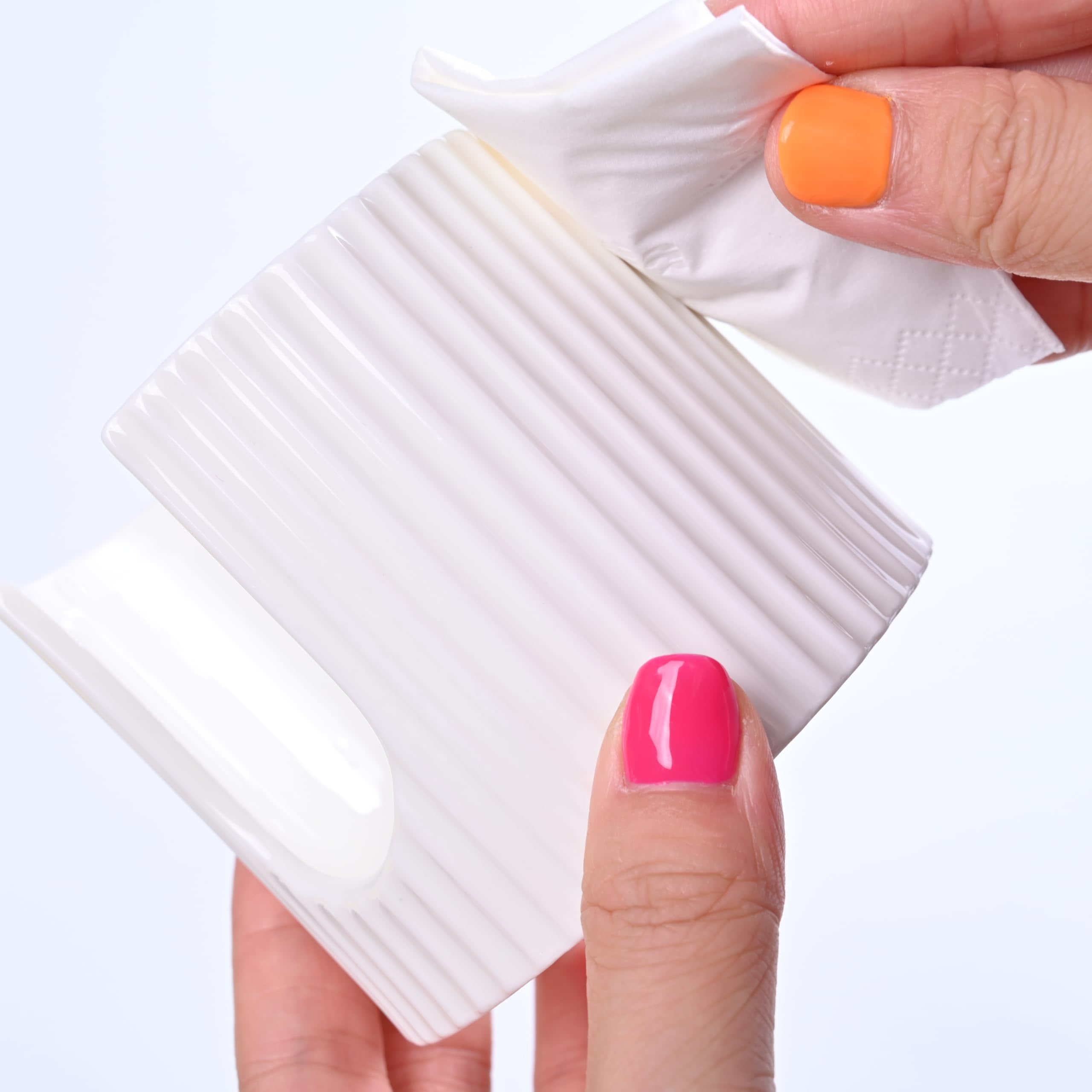 Pyrilo ceramic sponge holder withstands heat up to 500°F for safe, versatile use.