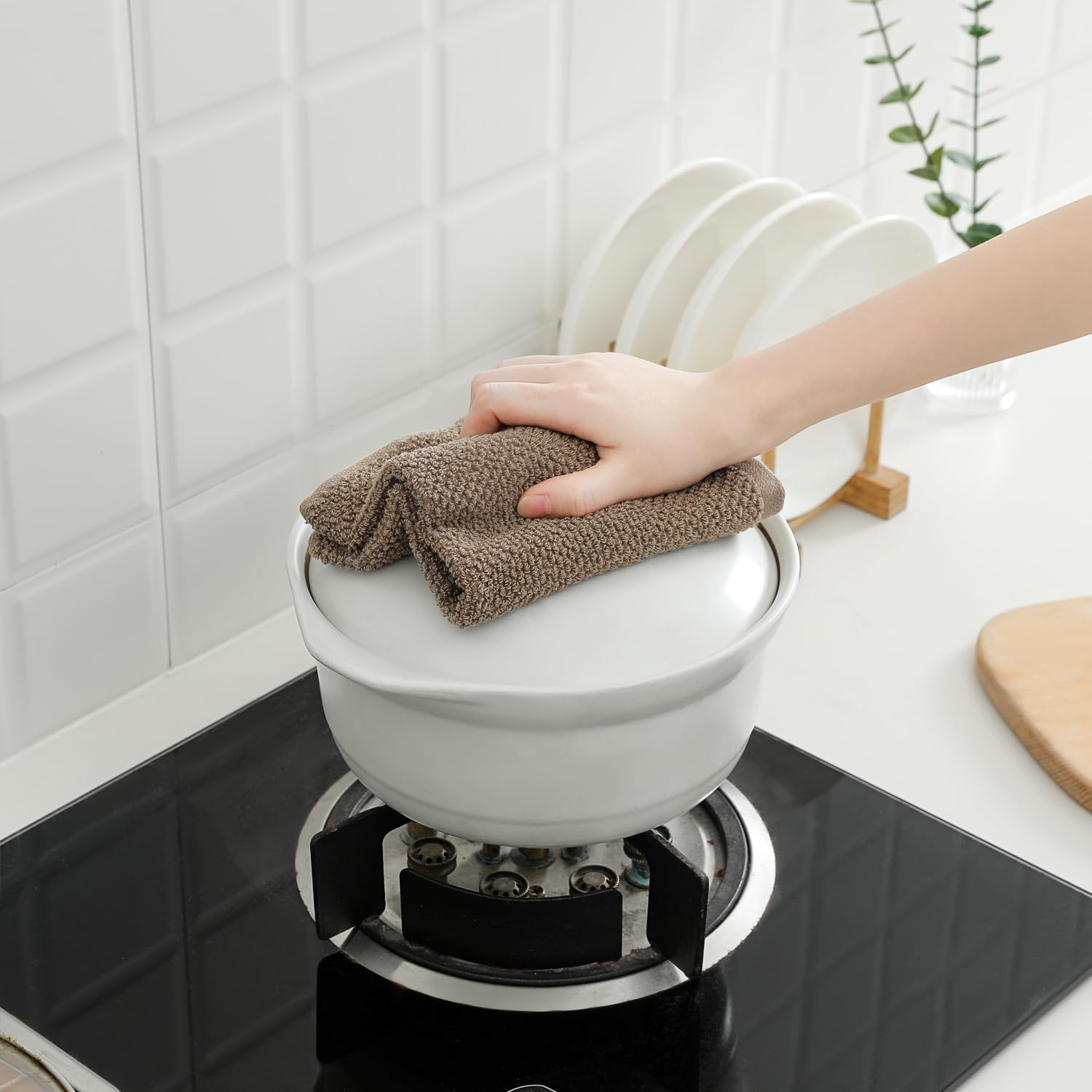 QAJ gift-ready housewarming set for kitchens and holidays