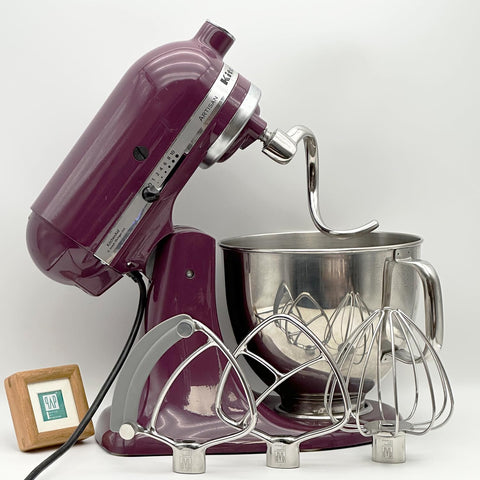 QAp Quality Art Practical rustproof stainless steel lasts through frequent use.