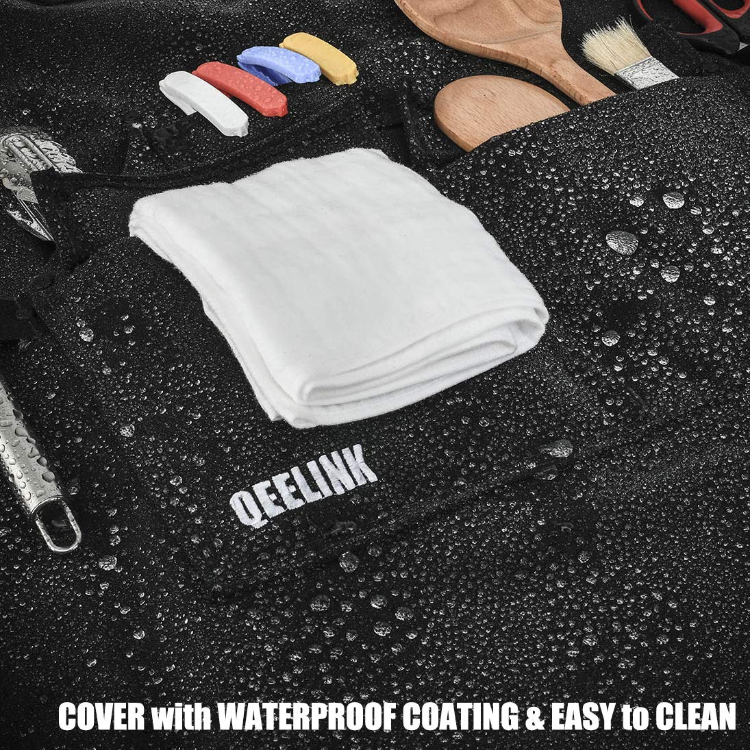 QeeLink apron suited for grilling, baking, pottery, and studio tasks.