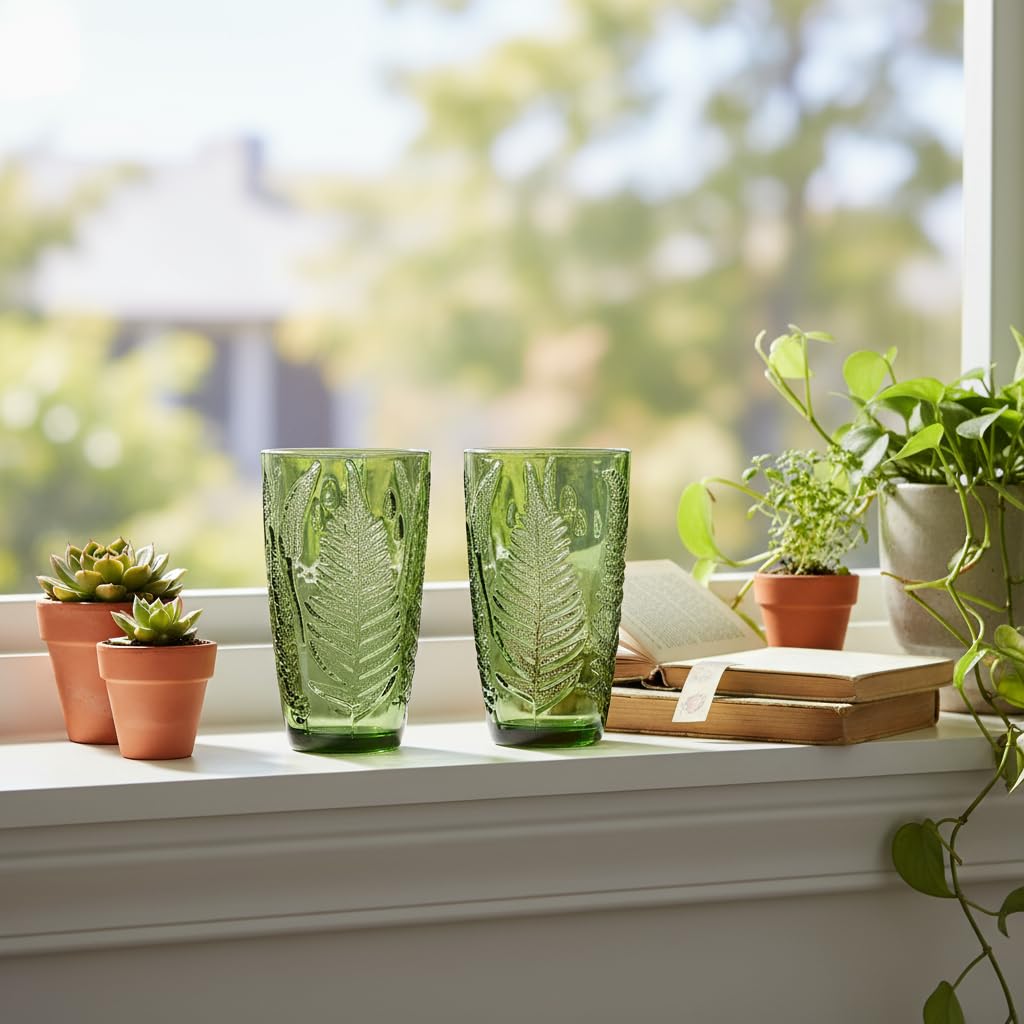 QELVIO versatile highball glass ideal for cocktails.