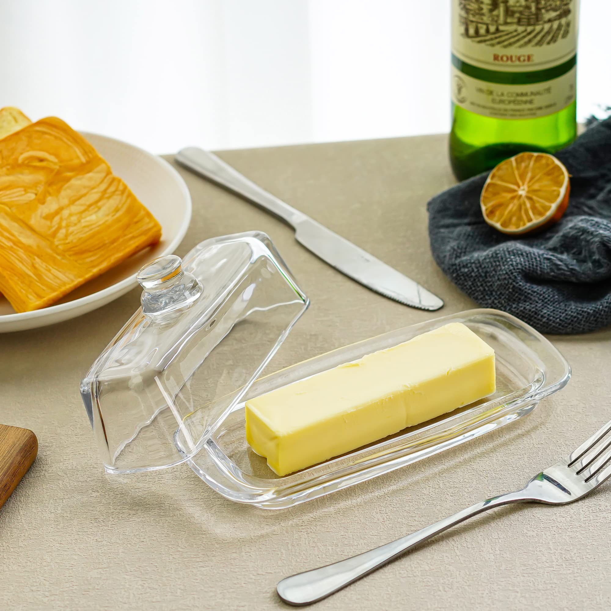 Dishwasher-safe butter dish from QFkris for simple cleanup.