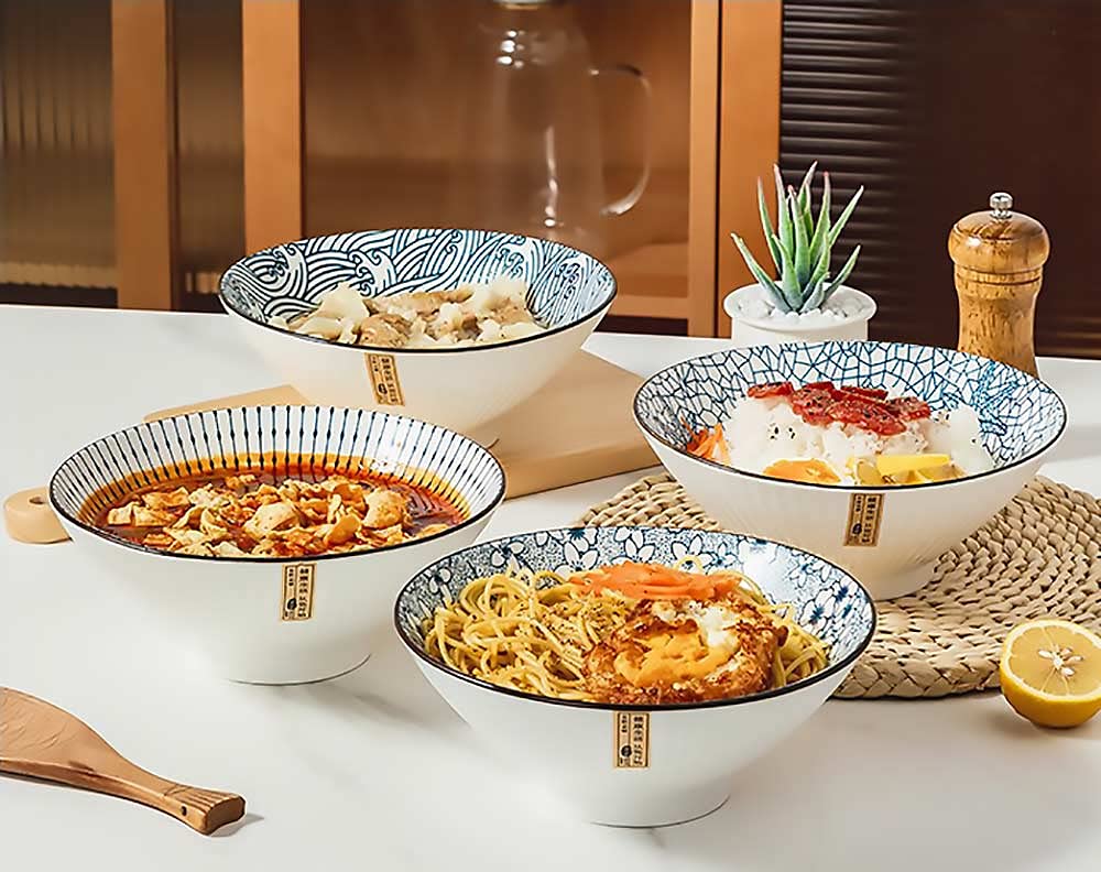 QINLANG cone-shaped design helps grip and prevents spills.