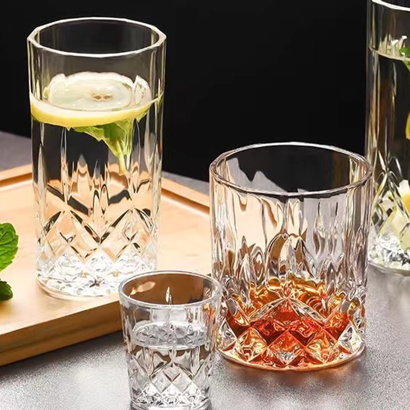 Qipecedm gift-ready glass set — a thoughtful present for holidays and celebrations.