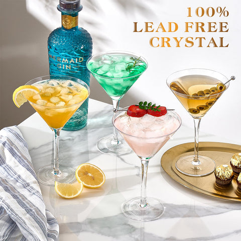 Qipecedm lead-free crystal martini glasses for clear cocktail presentation.