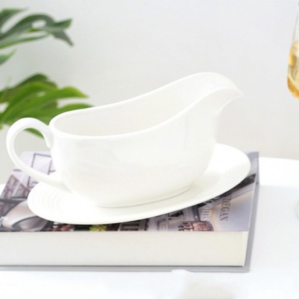 Qlans packaging keeps the gravy boat set secure during shipping and storage