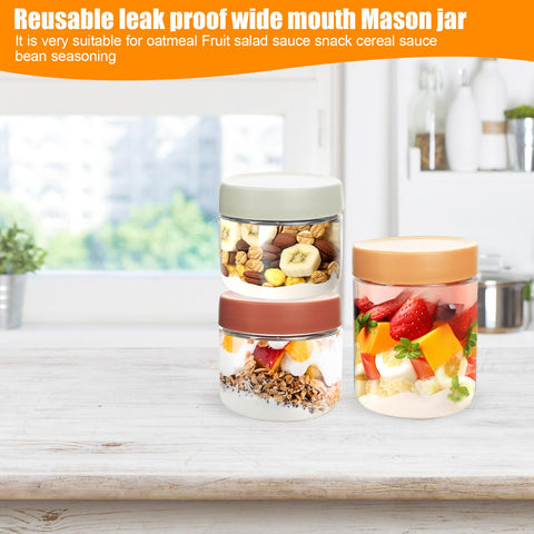 QMET removable-seal lid is easy to clean and secure for transport.