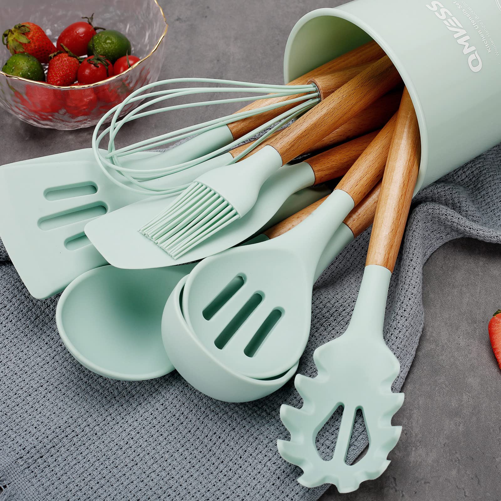 QMVESS silicone utensils set pasta mixer supports even pasta prep