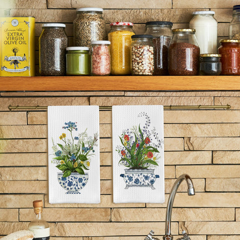 Qpenm Chinoiserie floral dish towels with absorbent waffle weave.