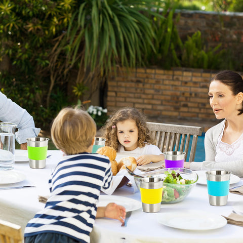 Qrooper family-friendly cups ideal for dining and parties.