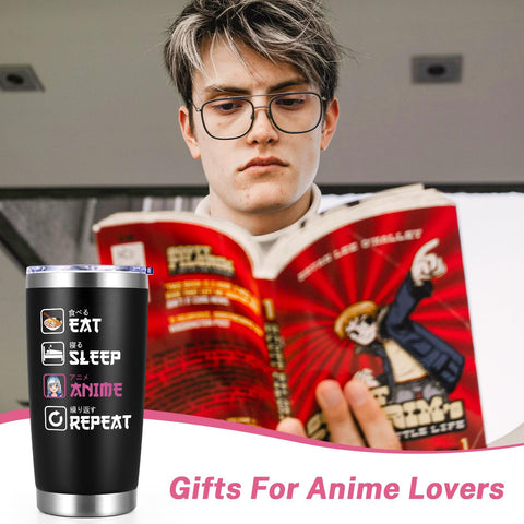 Qtencas tumbler with Japanese-inspired artwork for anime fans.