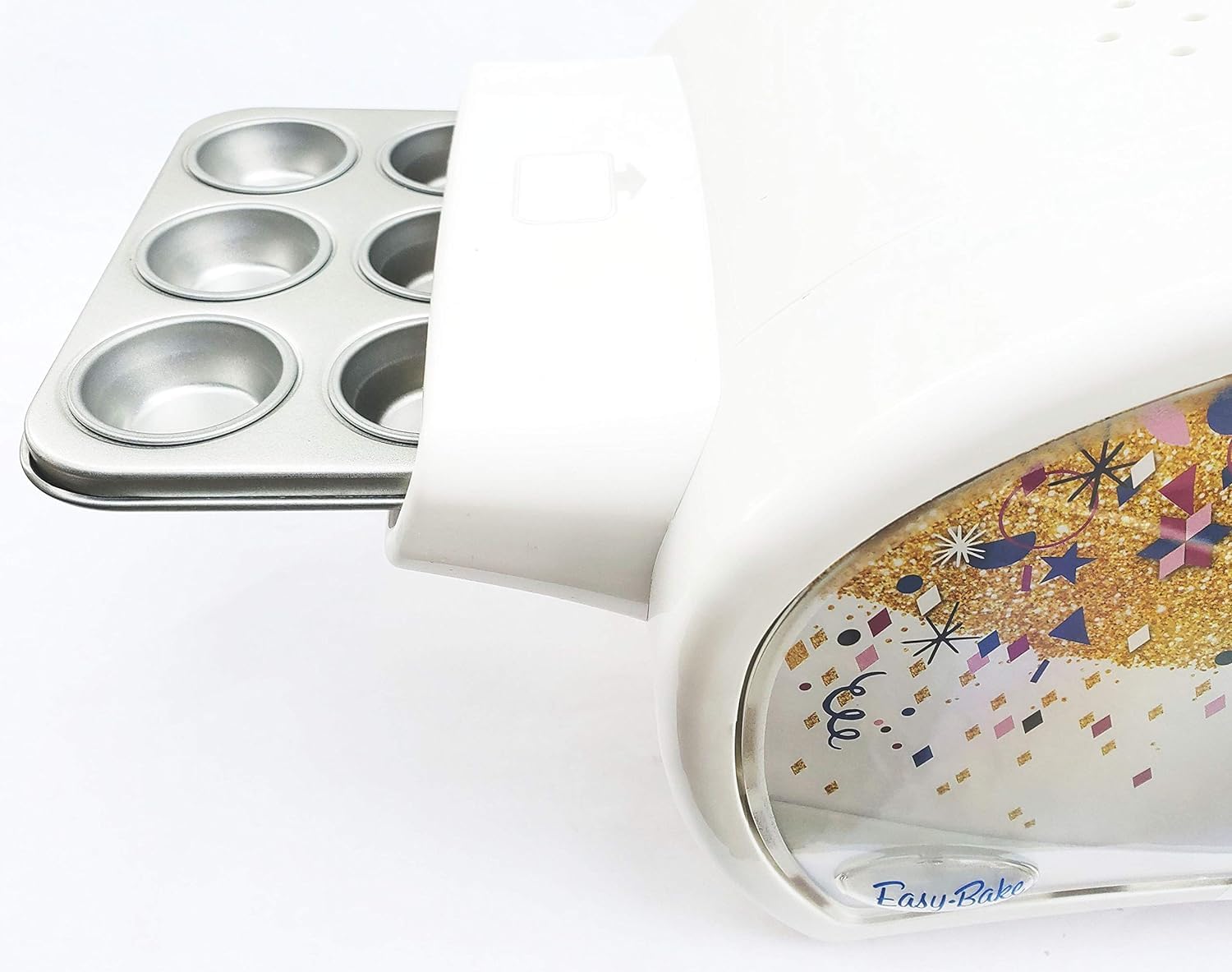 Quadrapoint compact set with easy-clean pans for quick toy oven baking