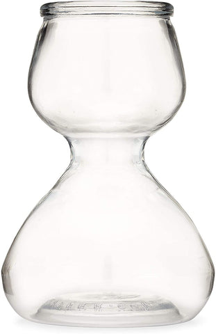 QUAFFER durable glass with weighted base reduces tipping during service.