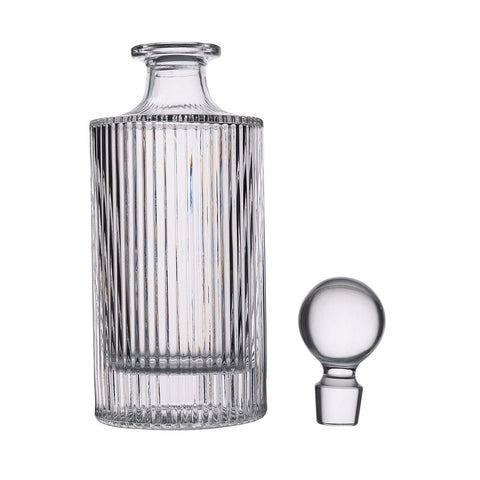 Queenstone Lead Free decanter suits whiskey, bourbon, brandy, and rum.