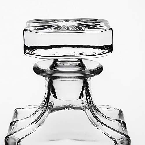 QUEEN&STONE decanter on a wood bar, premium entertaining vibe