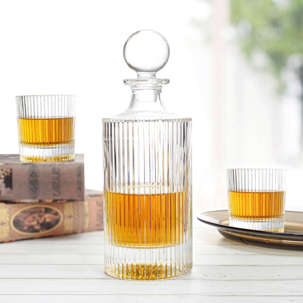 QUEEN&STONE Lead Free 10oz whiskey glasses paired with ribbed decanter