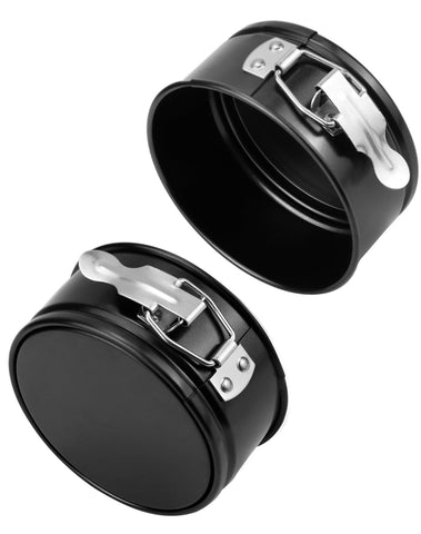 QWORK carbon steel body construction highlights durable pan framework.