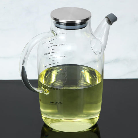 QWORK oil bottle with spout for drip-free pouring and precise control.