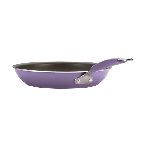 Rachael Ray Cucina hard-enamel exterior resists chips and dings