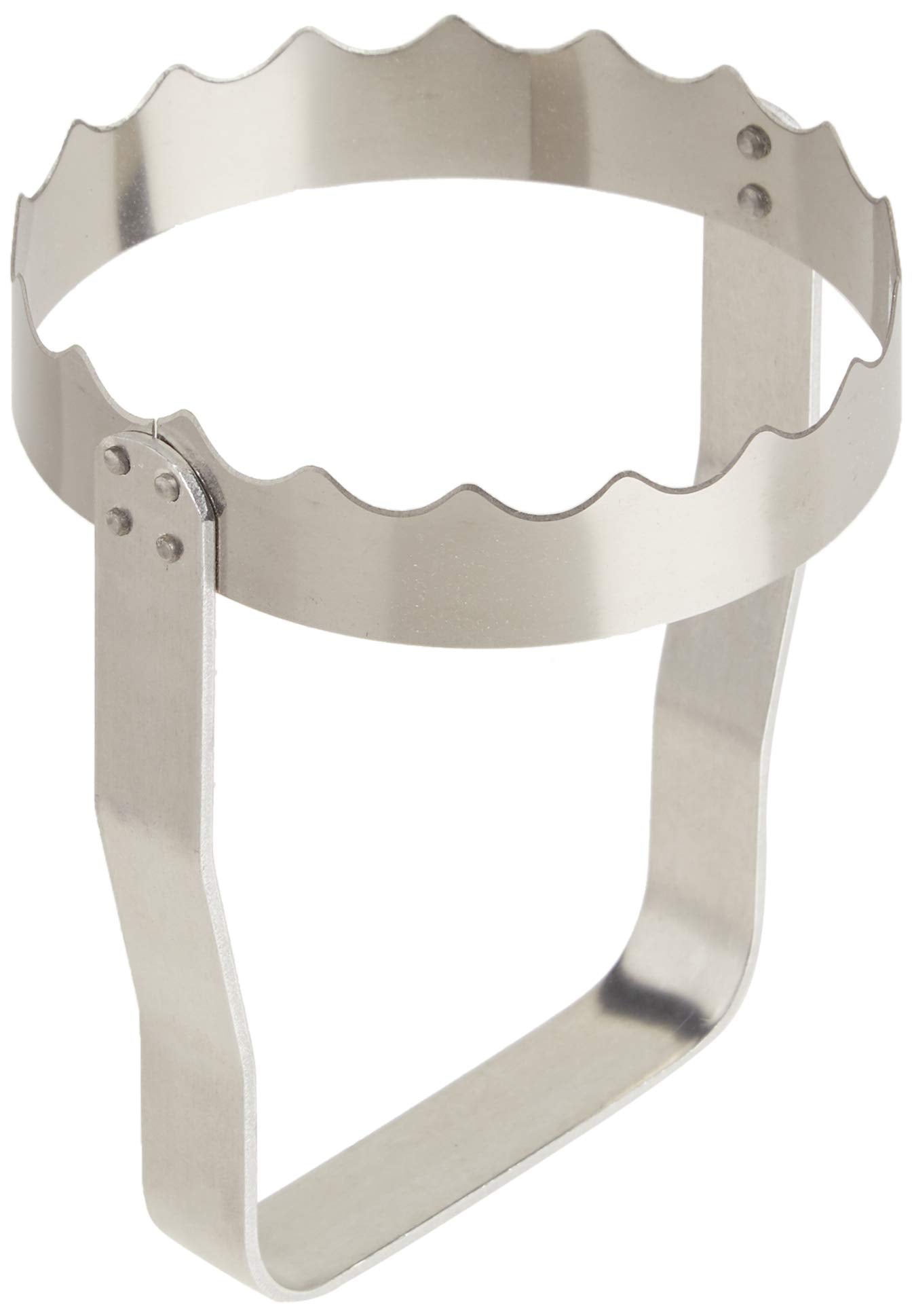 Rada R115S serrated chopper dices cooked potatoes for uniform pieces.