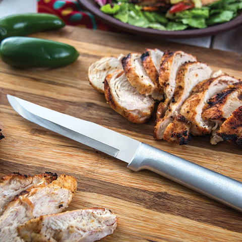 R106 knife proudly made in the USA with high-quality materials.