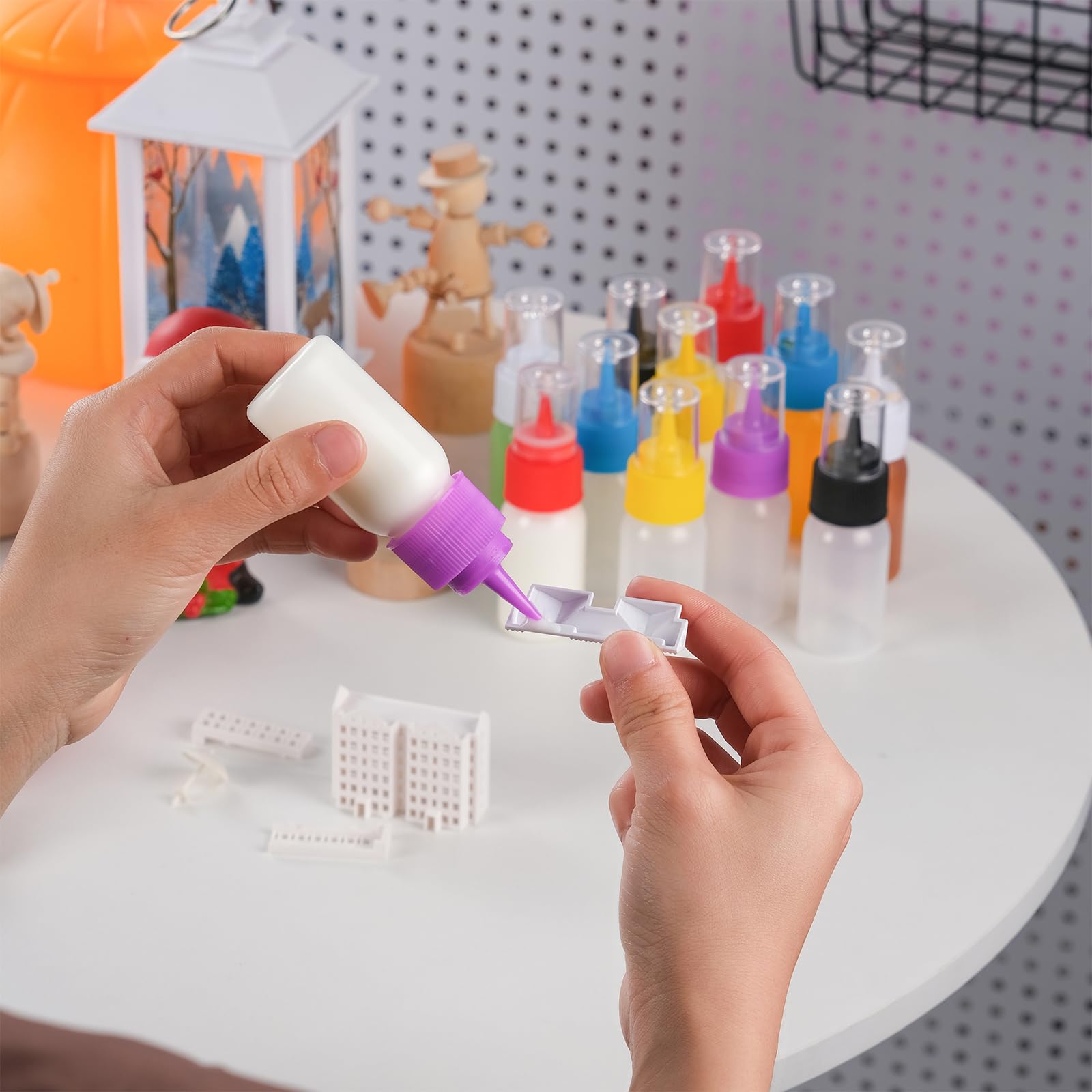 RAMFIYN multicolor-cap set lets you switch colors quickly during decorating.