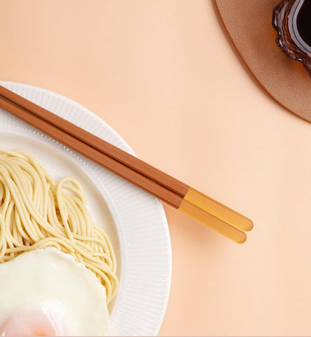 Random Mood square-end chopsticks with non-slip tips improve dining stability