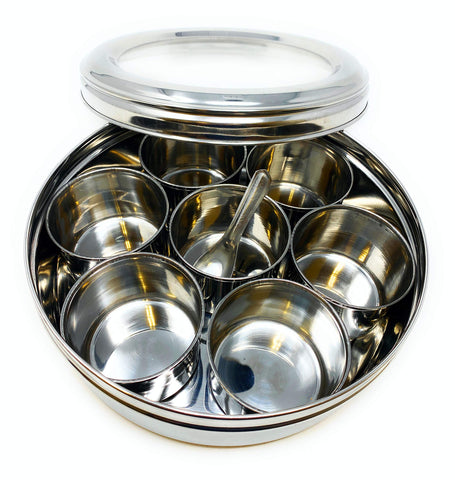 Rani Brand Spice Box airtight cap preserves aroma between uses.